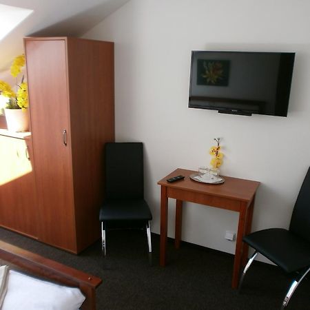 Hotel U Cisare Mělník Extérieur photo