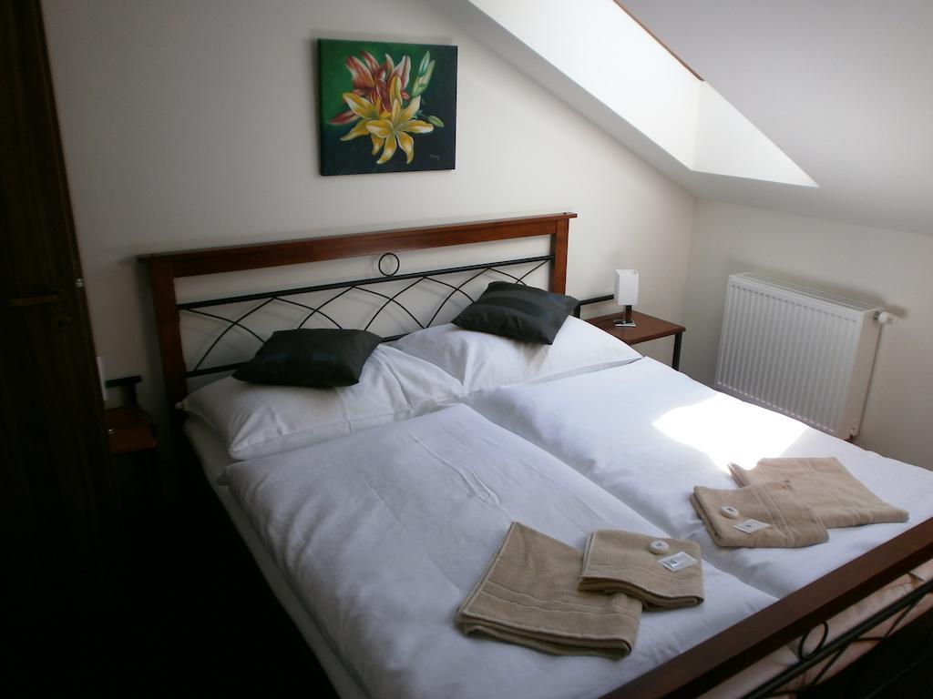 Hotel U Cisare Mělník Extérieur photo