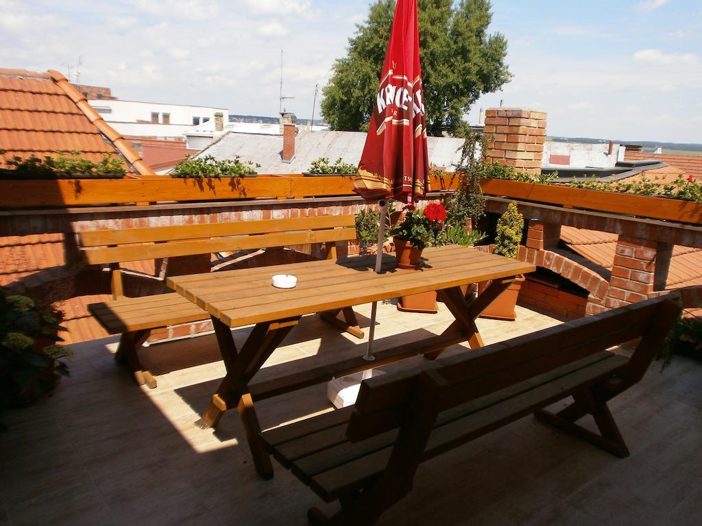 Hotel U Cisare Mělník Extérieur photo