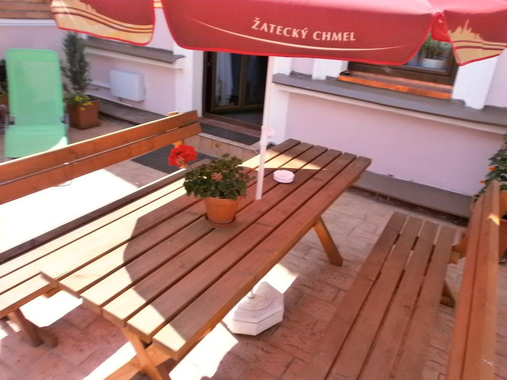 Hotel U Cisare Mělník Extérieur photo
