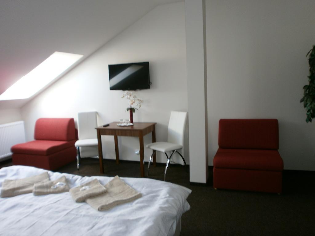 Hotel U Cisare Mělník Extérieur photo