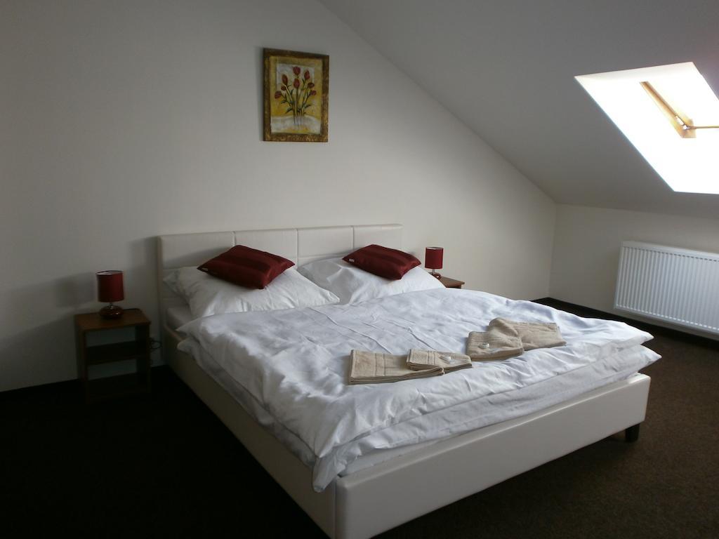 Hotel U Cisare Mělník Chambre photo